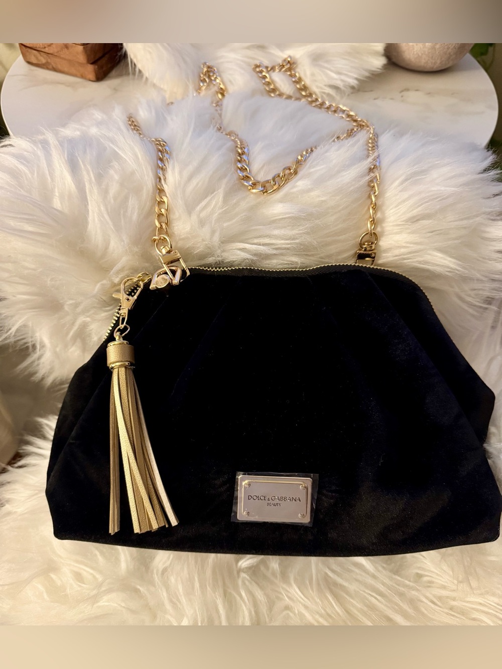 NEW ๐ค Dolce & Gabbana Black Velvet Cosmetic pouch with Gold Chain. GWP!! - Picture 3 of 7